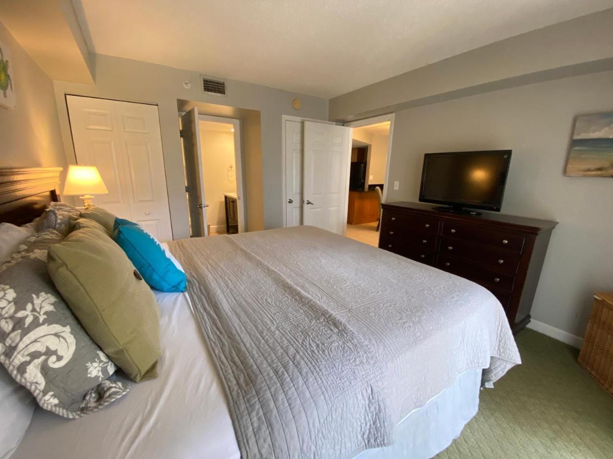 Vistas On The Gulf By Liberte' Aparthotel St. Pete Beach Exterior photo