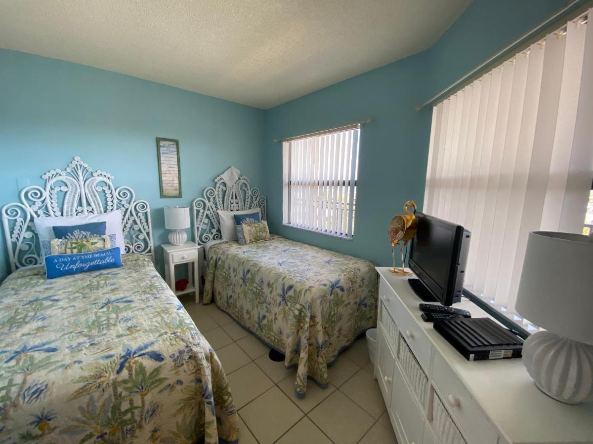Vistas On The Gulf By Liberte' Aparthotel St. Pete Beach Exterior photo